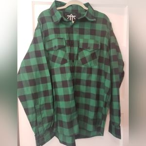 Men's green Buffalo plaid shirt